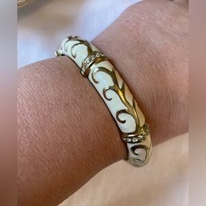 Cream and Gold Tone Enameled Hinged Vintage Bracelet Safety Clasps